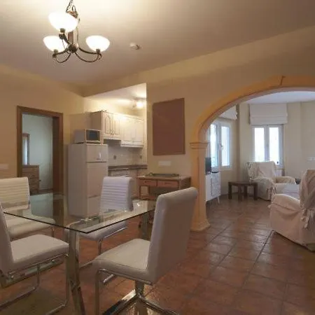 Sleeps 6 Pool *